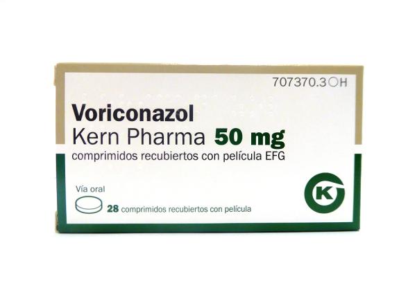 Voriconazol Kern Pharma 50 mg comprimidos recubiertos con película EFG, envase de 28 comprimidos